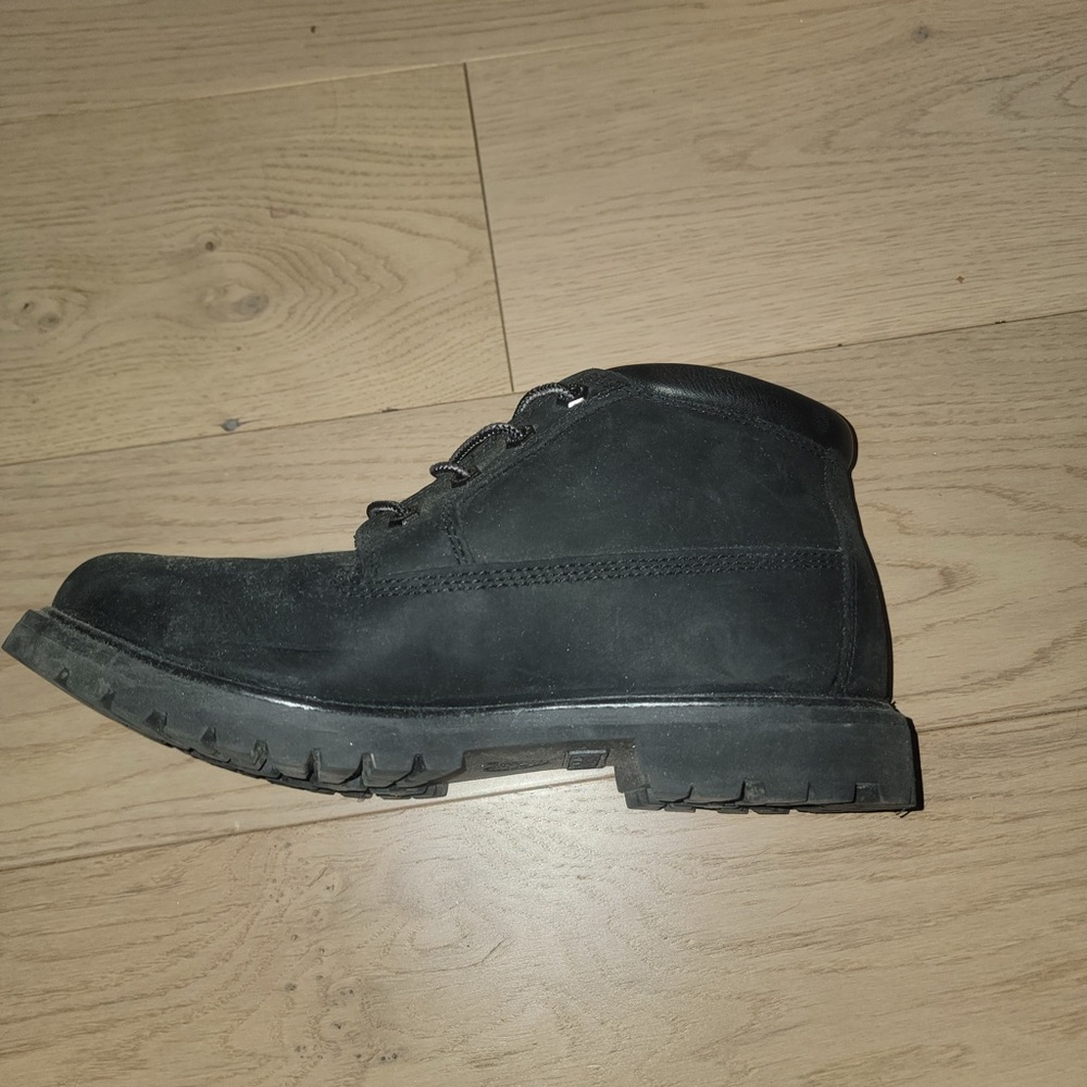 Timberland Women's Nellie Waterproof Chukka Shoes - Picture 7 of 10